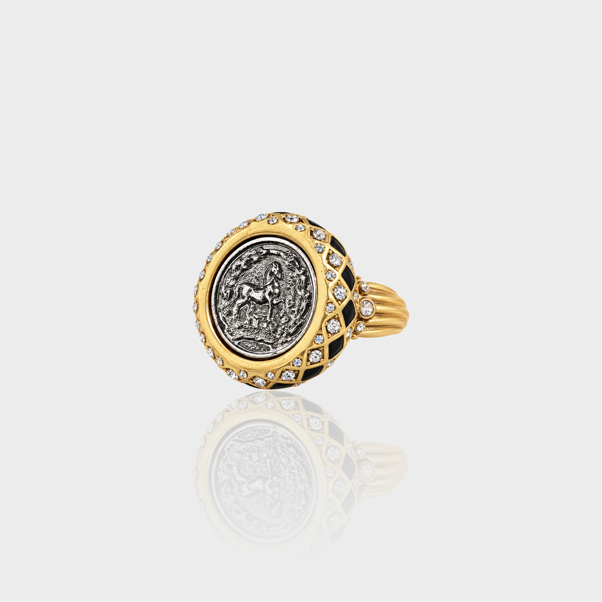 Cavalier Coin Ring