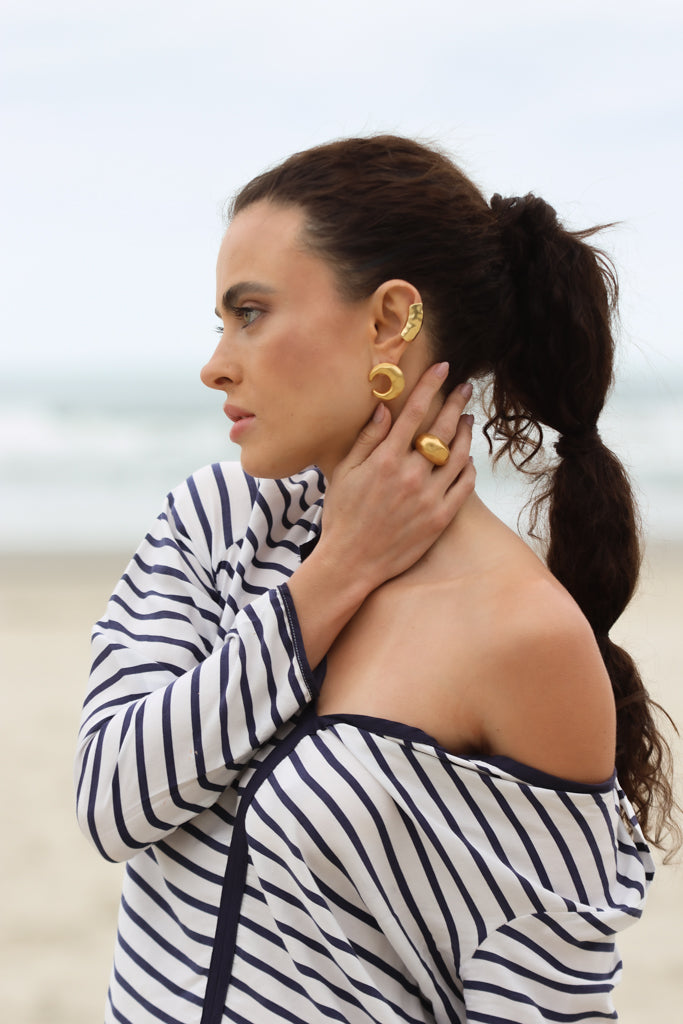 Crescent Studs