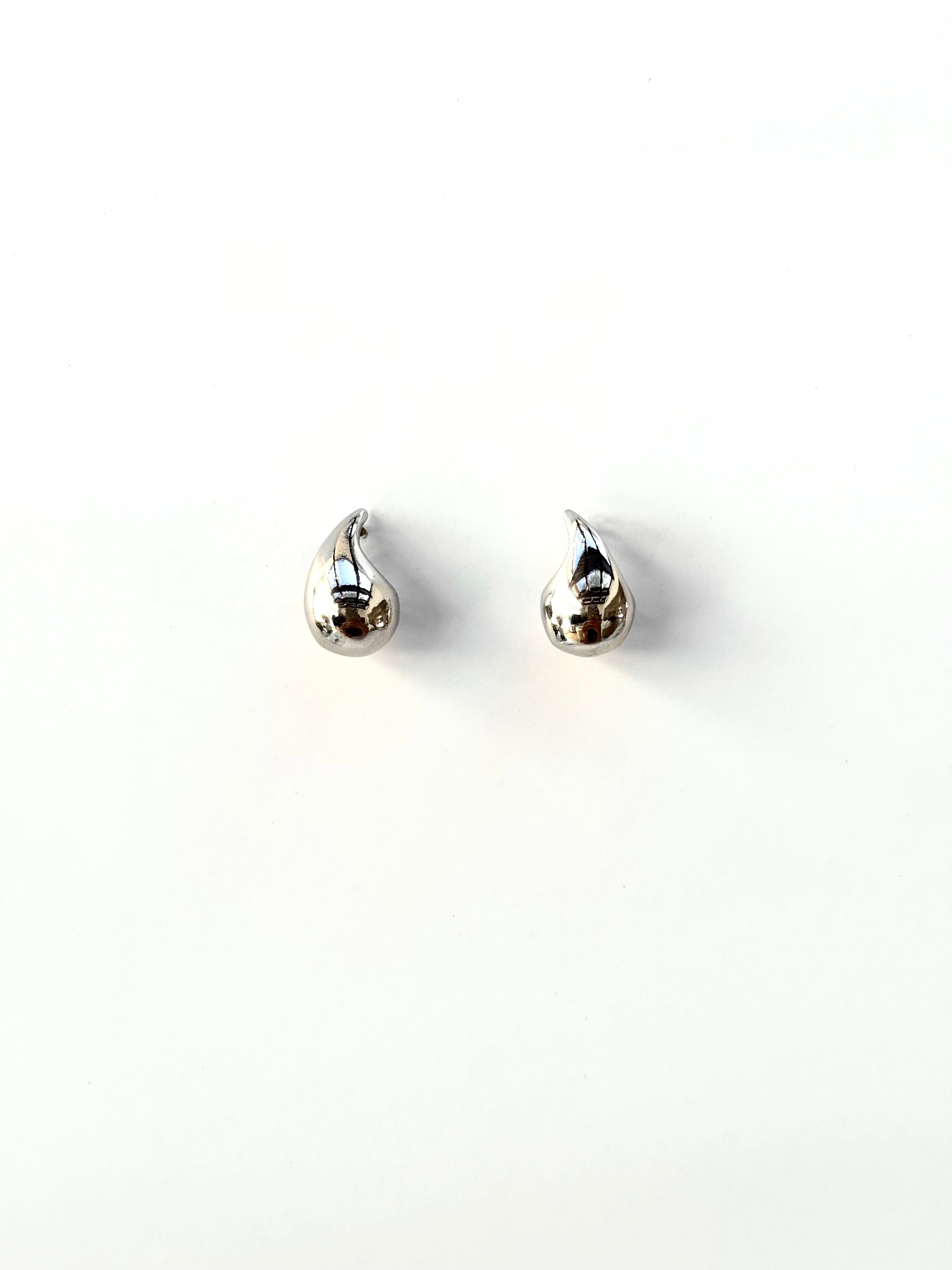 Medium Drop Earrings