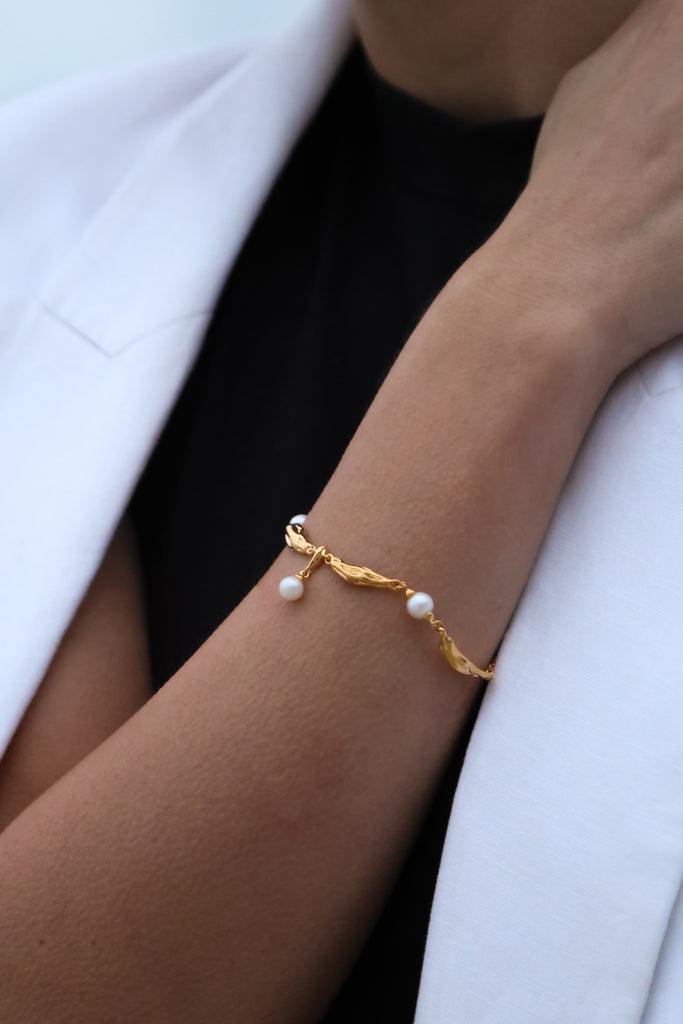 Empress Pearl Bracelet