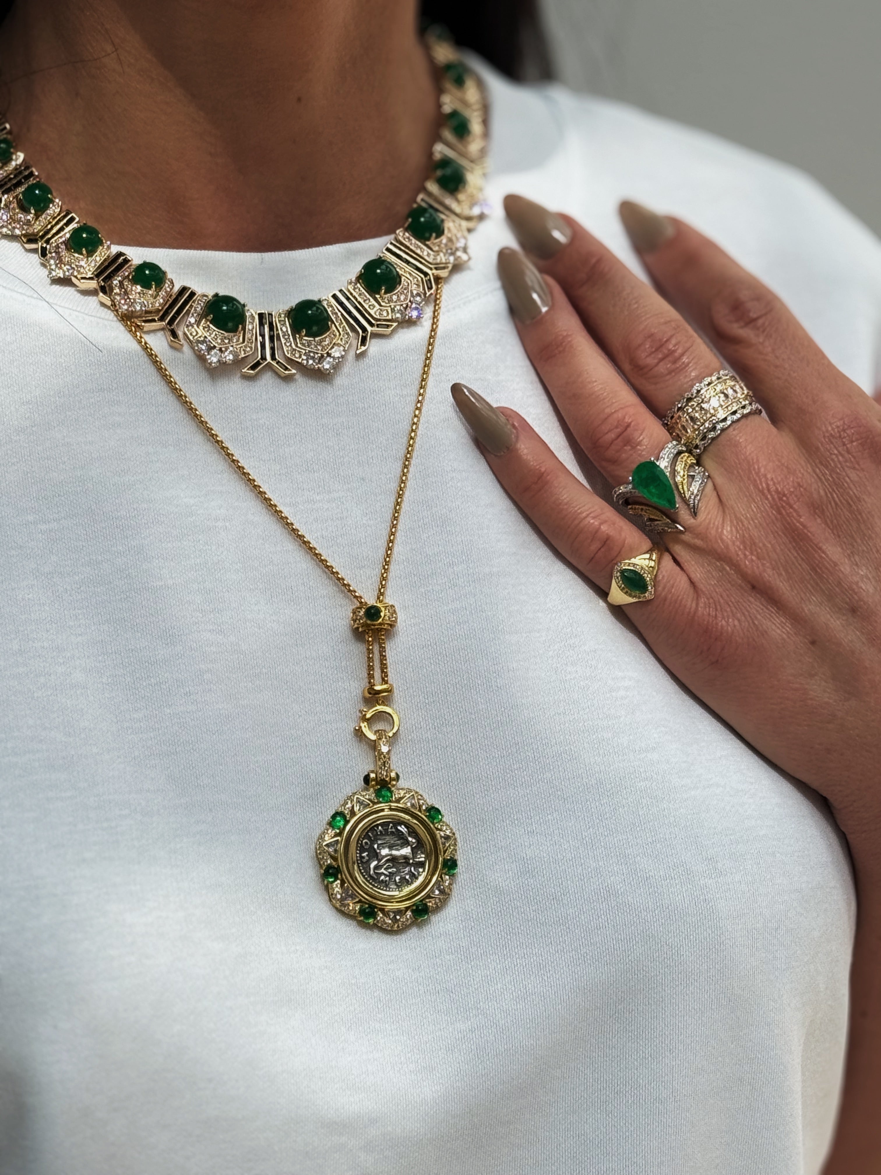 Majestic Coin Pendant Necklace