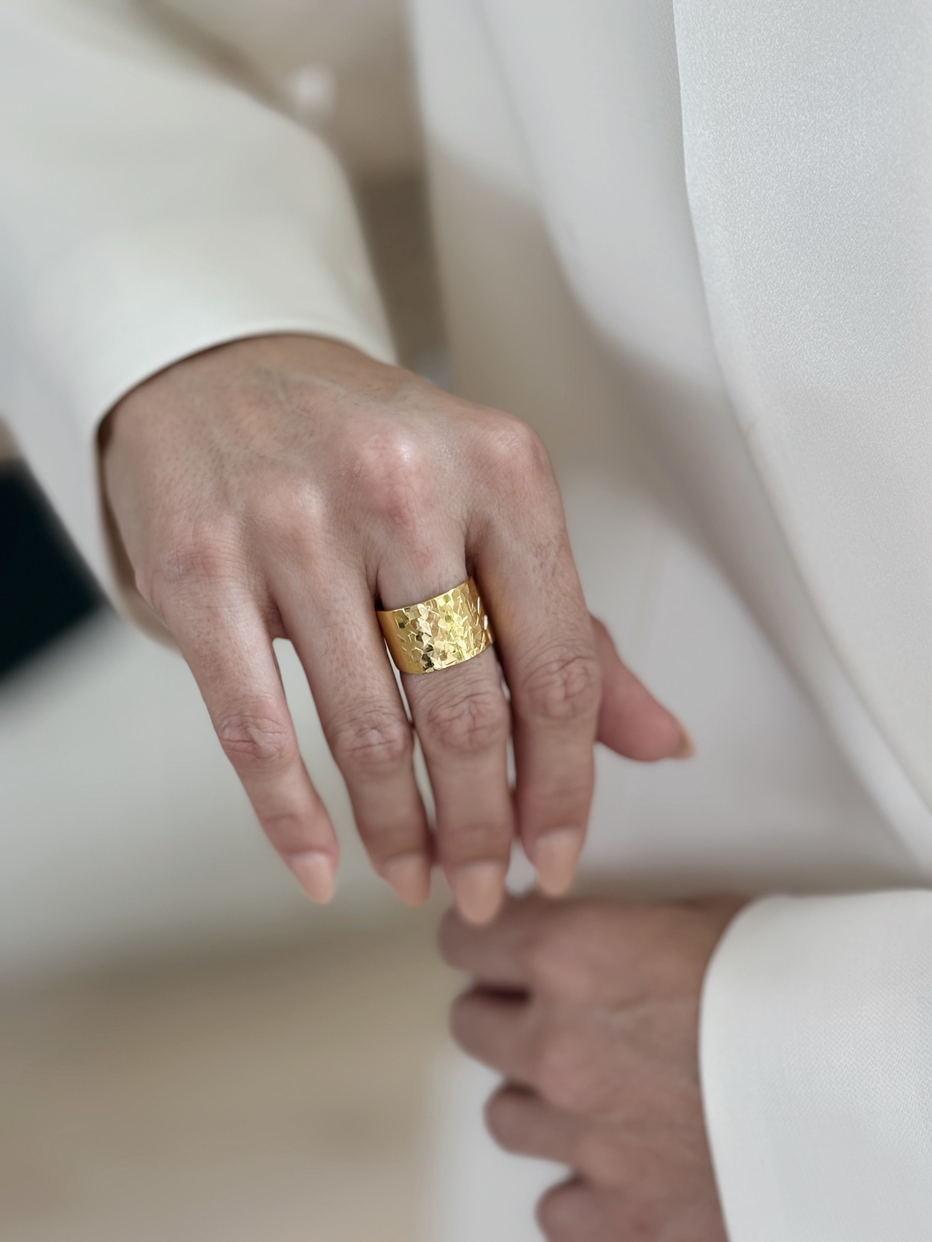 Thick Sparkle Ring