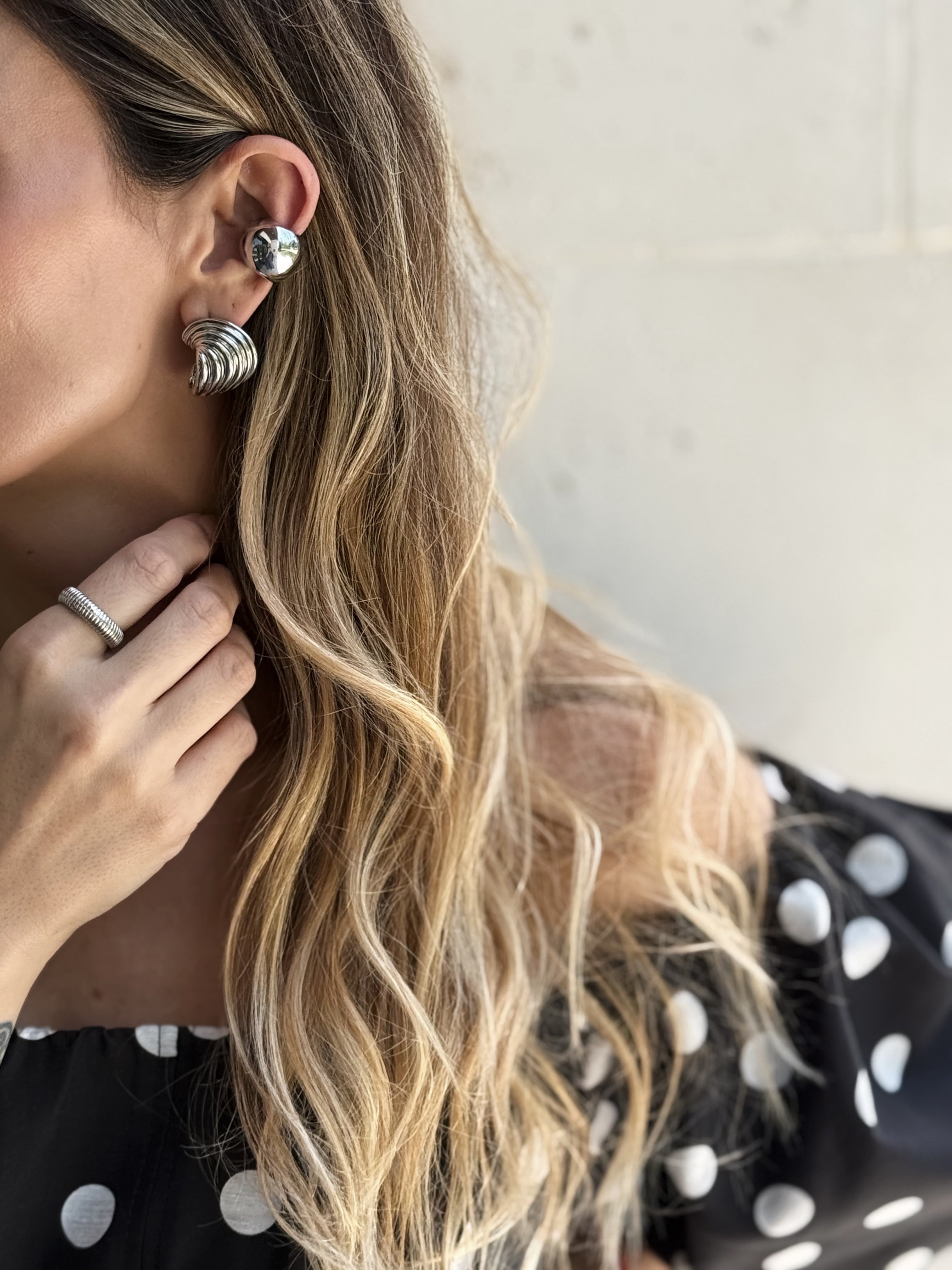Thin Slit Ring