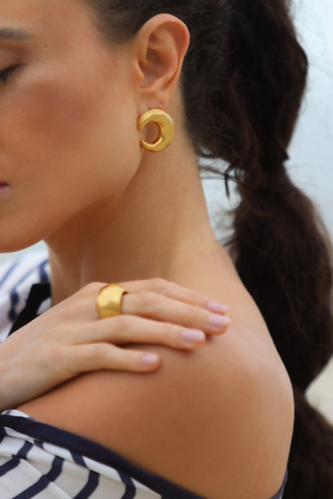 Crescent Studs