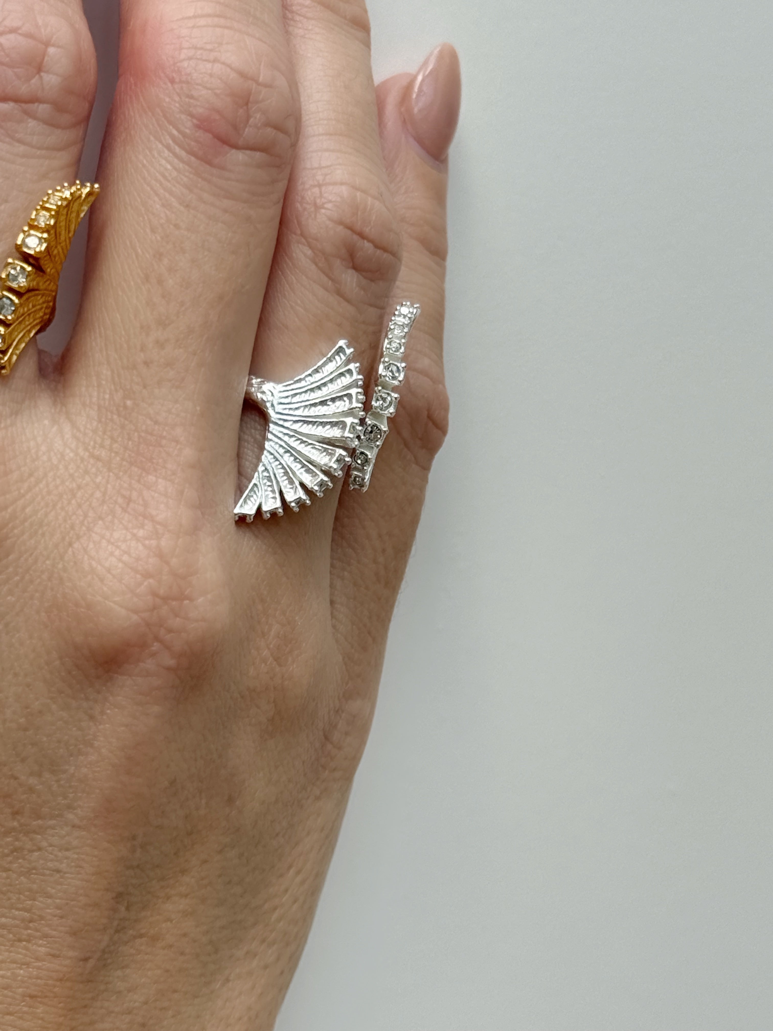 Vela Ring