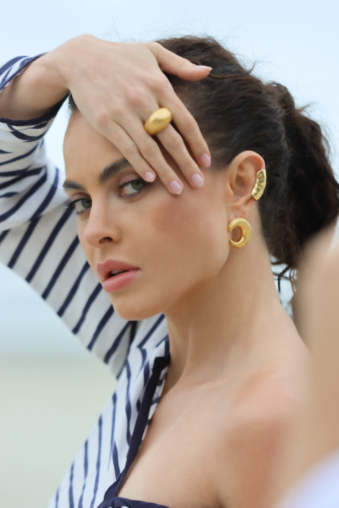 Crescent Studs