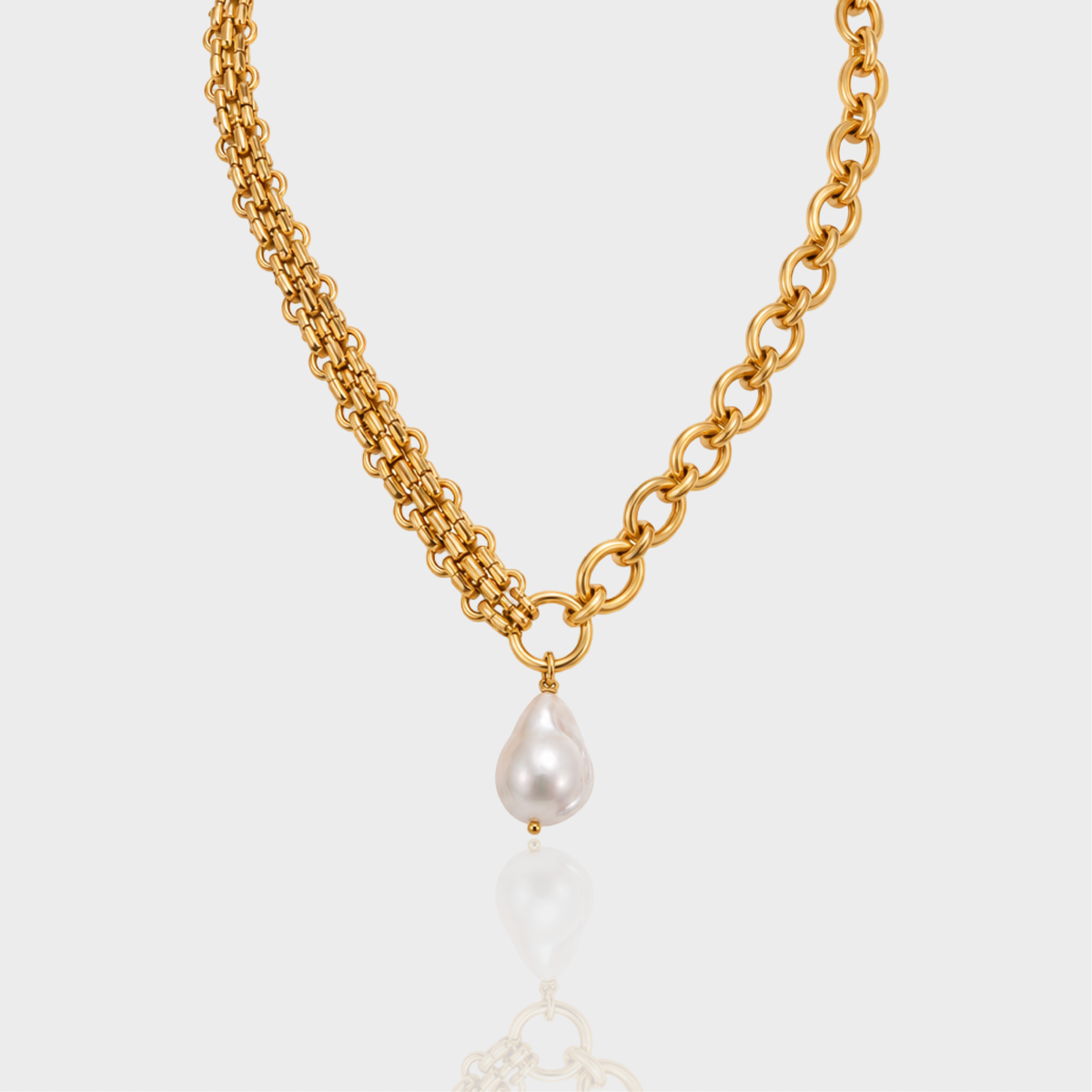 The Socialite Necklace